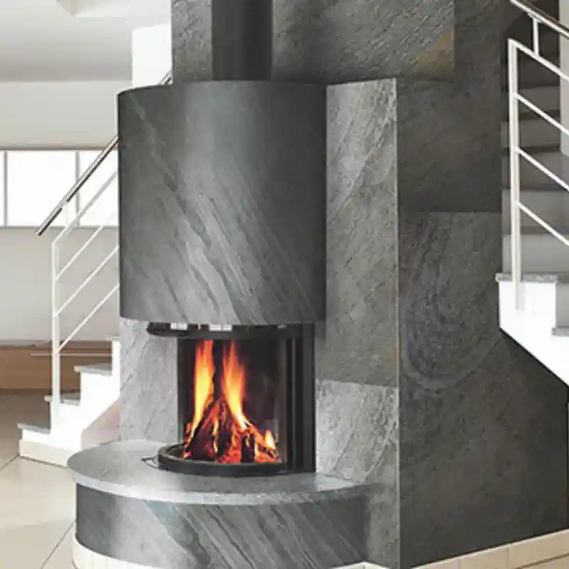 Chimenea revestida con piedra flexible natural para paredes modelo Wall Ash, instalada en residencia de Cuautlancingo, Puebla por Grupo Orvi